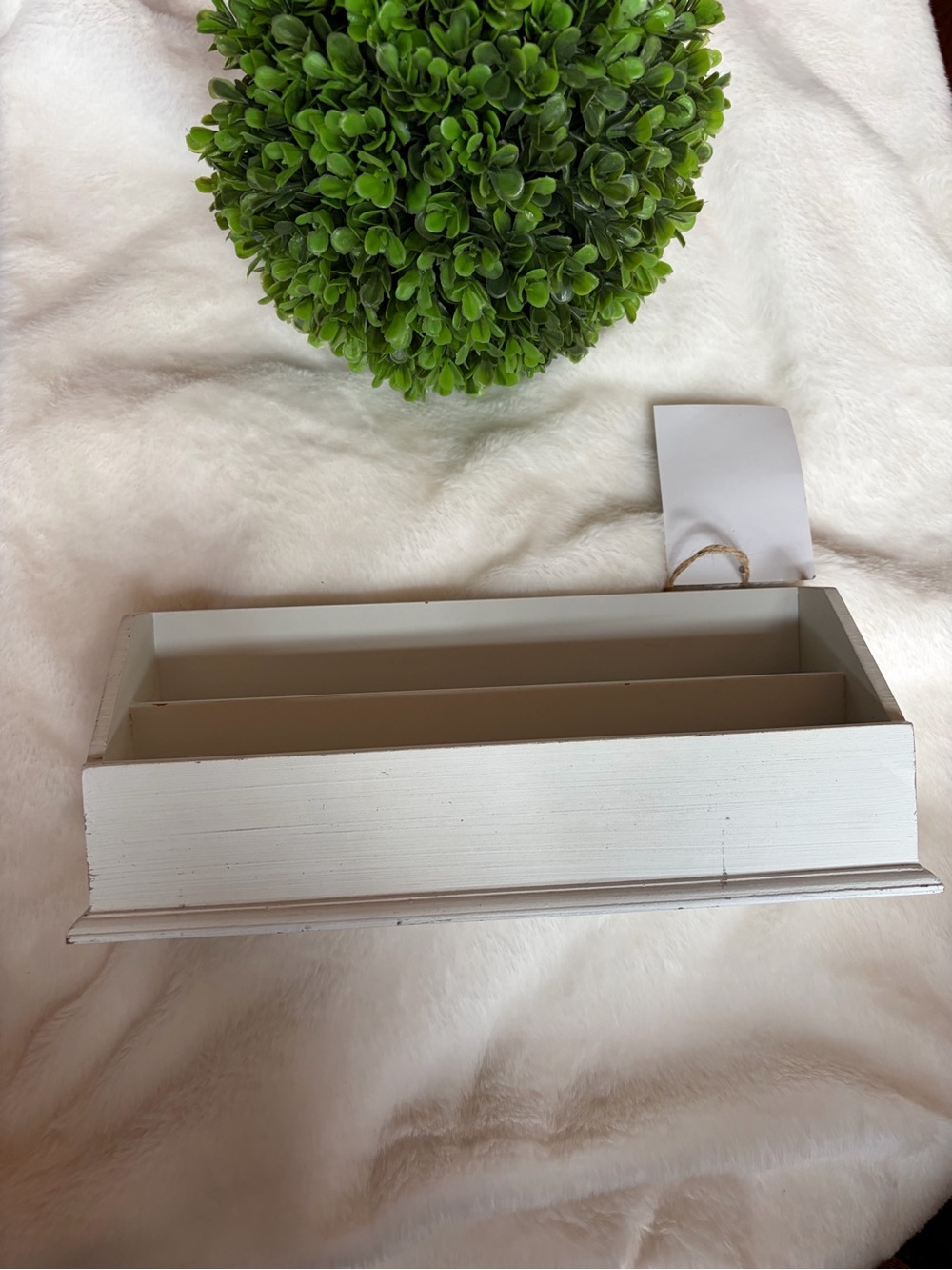 🩵 White Wooden Desk Organizer - Two-Compartment - Picture 8 of 10